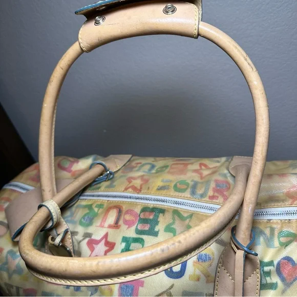Dooney & Bourke Vintage travel bag. - Picture 5 of 16
